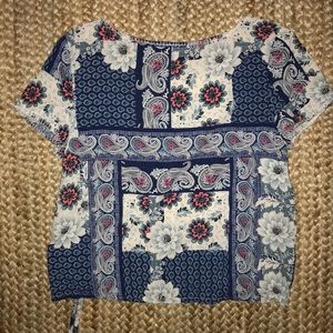 Hollister Tops - Floral quilt printed tee Hollister Tops - Floral quilt printed tee